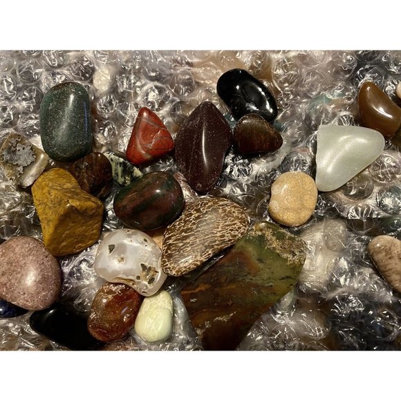 Tumbled And Polished Authentic Minerals Crystals Over Three Pounds - Picture 13 of 14